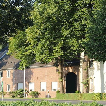 Gaestezimmer Bergerhof - Ankommen Und Wohlfuehlen Neuss Buitenkant foto