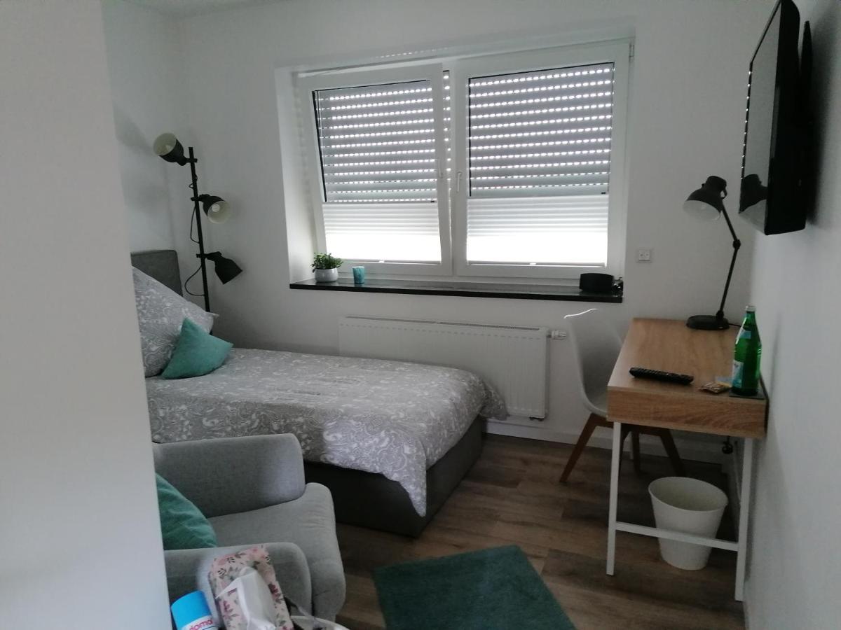 Gaestezimmer Bergerhof - Ankommen Und Wohlfuehlen Neuss Buitenkant foto